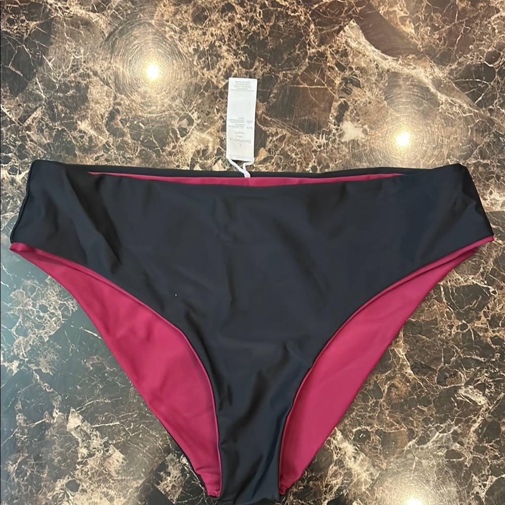 NWT bundle Cupshe Tankini Top size M with size L reversible bottoms - Picture 2 of 9